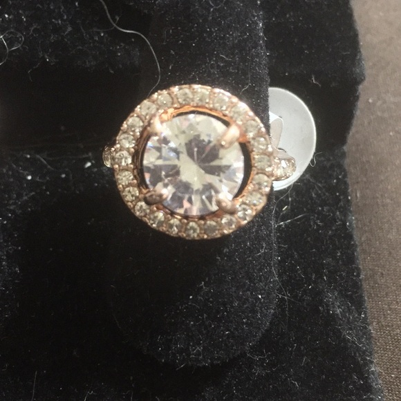 Rings Size 6 - Picture 2 of 7